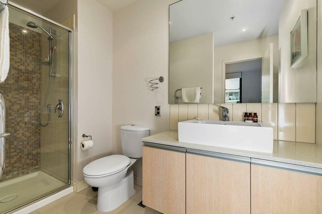 Two Bedroom Apartment - Pool, Gym & Free Parking! أوكلاند المظهر الخارجي الصورة